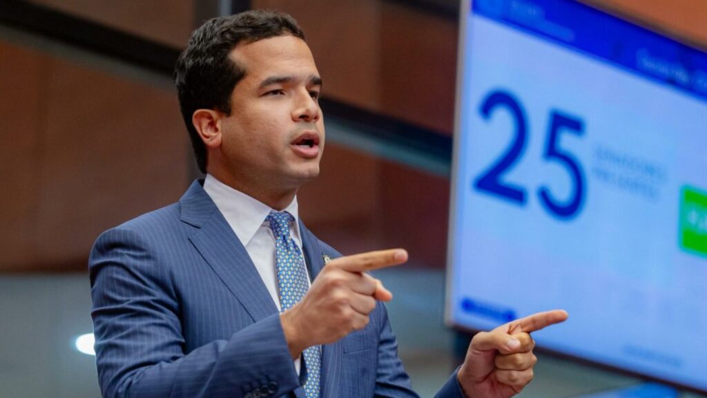 omar-fernandez-advierte-un-33%-del-presupuesto-del-2026-se-financiara-con-deuda