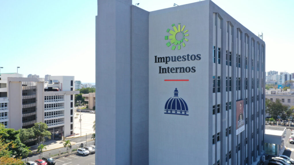dgii-cerrara-el-ano-con-ingresos-superiores-a-rd$913,000-millones;-afianza-eficiencia-recaudatoria