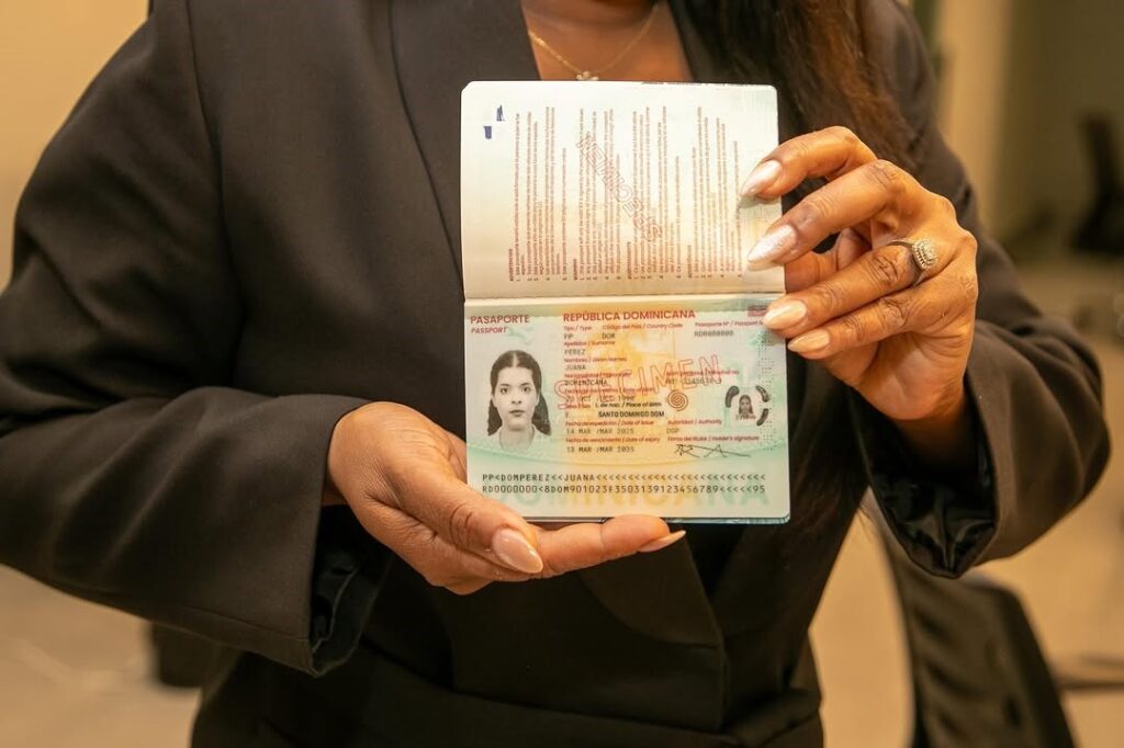el-nuevo-pasaporte-electronico-dominicano-costara-rd$6,700-con-vigencia-de-10-anos