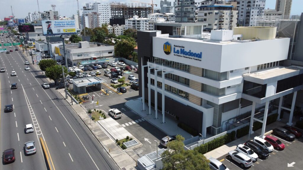 feller-rate-y-pacific-credit-rating-sostienen-calificacion-a-con-perspectiva-estable-a-la-nacional