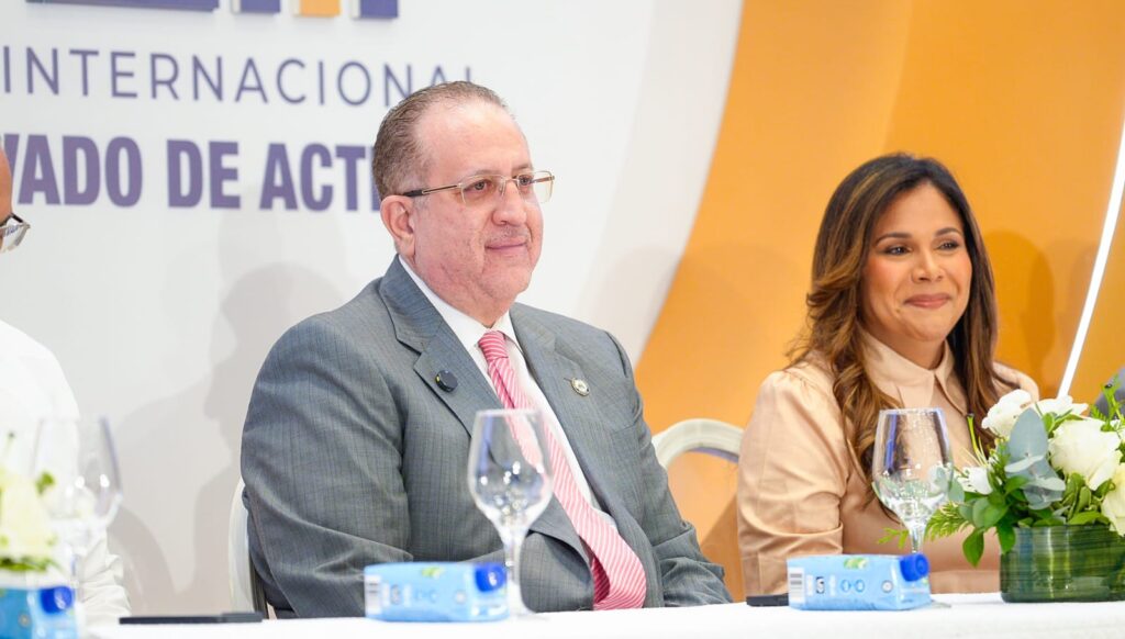 gobierno-redujo-gasto-pese-a-creacion-y-eliminacion-de-instituciones,-responde-hacienda-y-economia