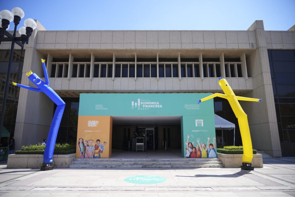 asociacion-cibao-presenta-agenda-educativa-para-la-semana-economica-y-financiera-del-bcrd