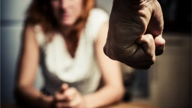 video:-adp-moca-condena-agresion-de-director-de-centro-educativo-contra-su-esposa