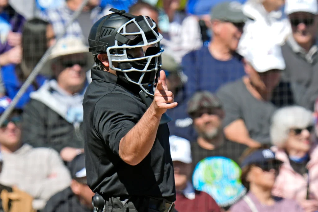 exarbitro-richie-garcia-teme-que-los-umpires-actuales-sean-avergonzados-cuando-los-robots-reviertan-decisiones-de-bolas-y-strikes