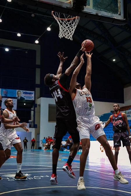 leones-se-sacuden-al-derrotar-a-los-caneros