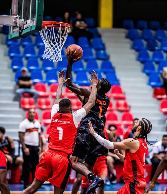 leones-consigue-tercera-victoria-al-doblegar-a-los-reales-en-lnb