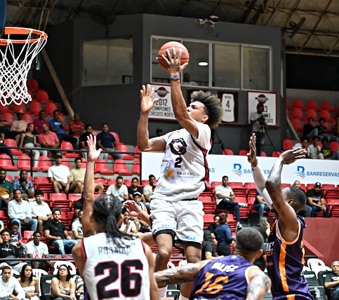gigantes-superan-a-los-heroes -y-estan-en-la-fase-de-eliminacion
