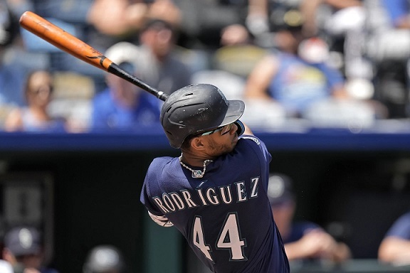 j-rod-sale-lesionado,-pero-antes-alcanza-marca-historica:-125-dobles,-125-jonrones-y-125-bases-robadas-en-mlb