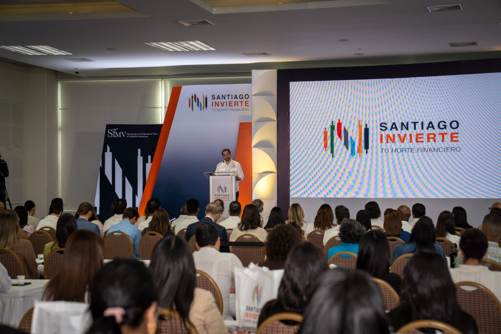 simv-celebra-jornada-educativa-“santiago-invierte:-tu-norte-financiero”