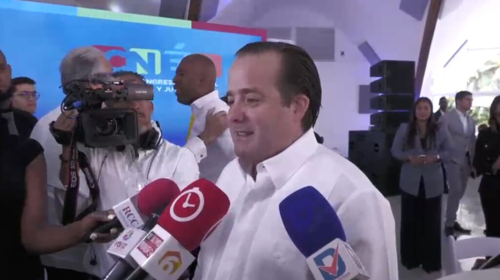 presidente-del-prm-llama-a-la-jce-a-obligar-a-los-partidos-politicos-a-cumplir-con-ley-y-frenar-campana-a-destiempo