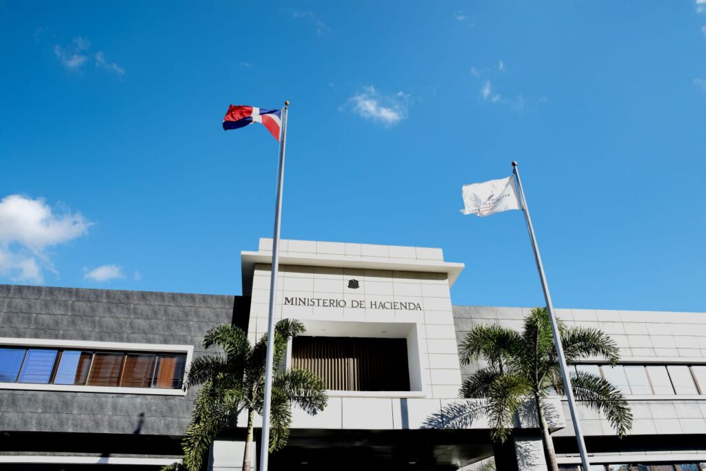 deuda-publica-dominicana-aumento-en-5-meses-us$6,445-millones