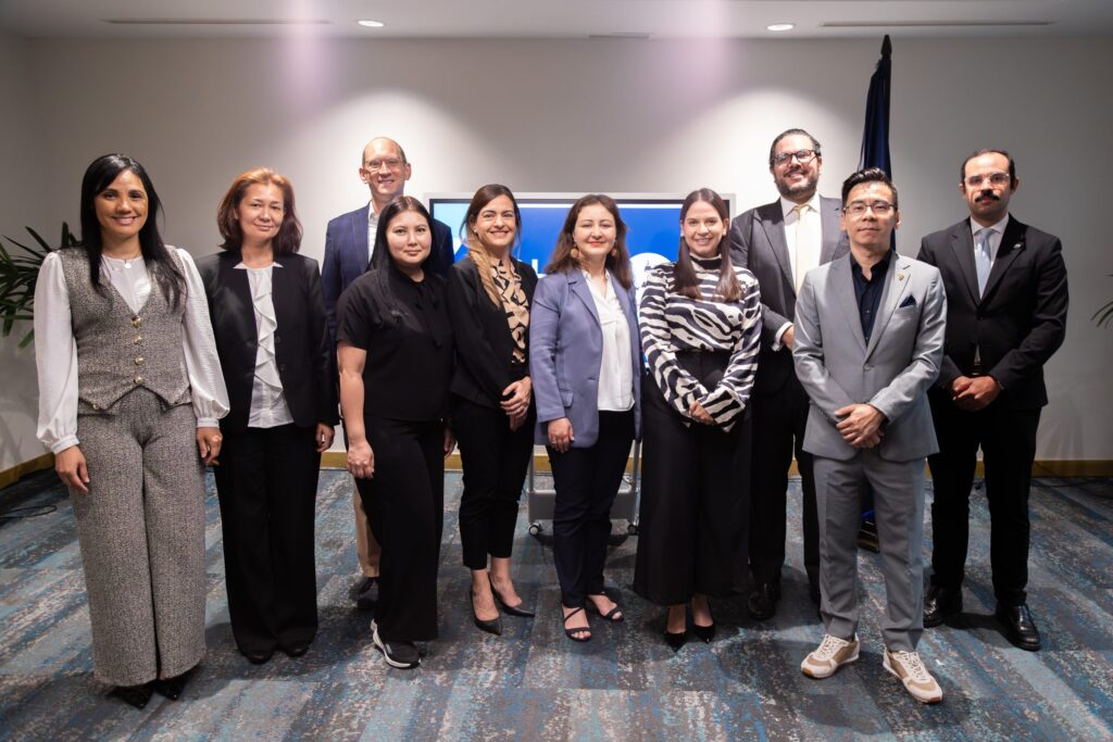 rd-comparte-experiencia-sobre-economia-conductual-con-reguladores-internacionales