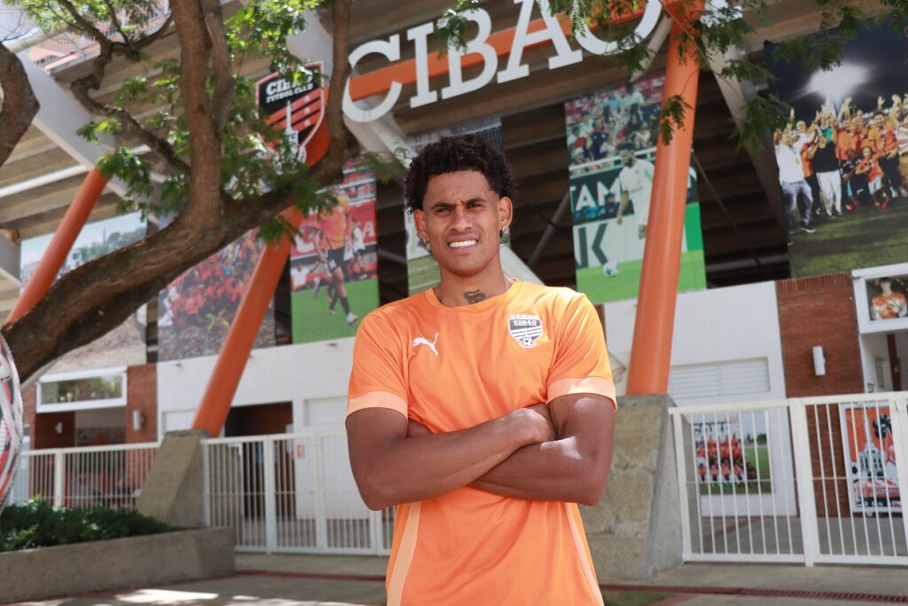 cibao-fc-ficha-a-anthony-sosa,-volante-uruguayo-de-recorrido-internacional