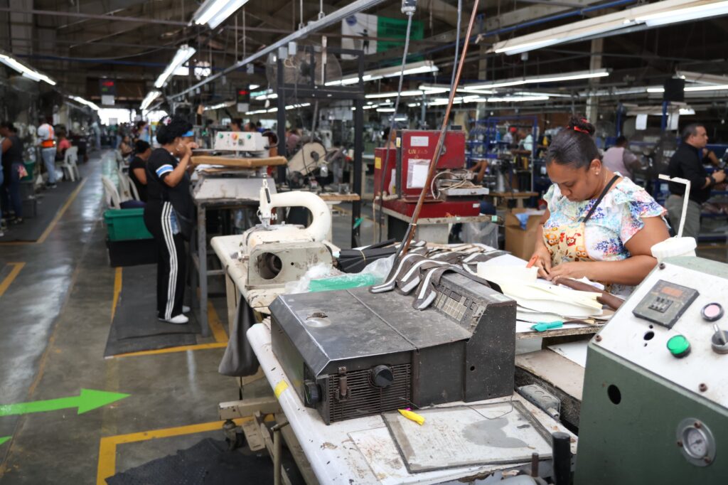 zonas-francas-importaron-un-55.6%-de-lo-que-exportaron