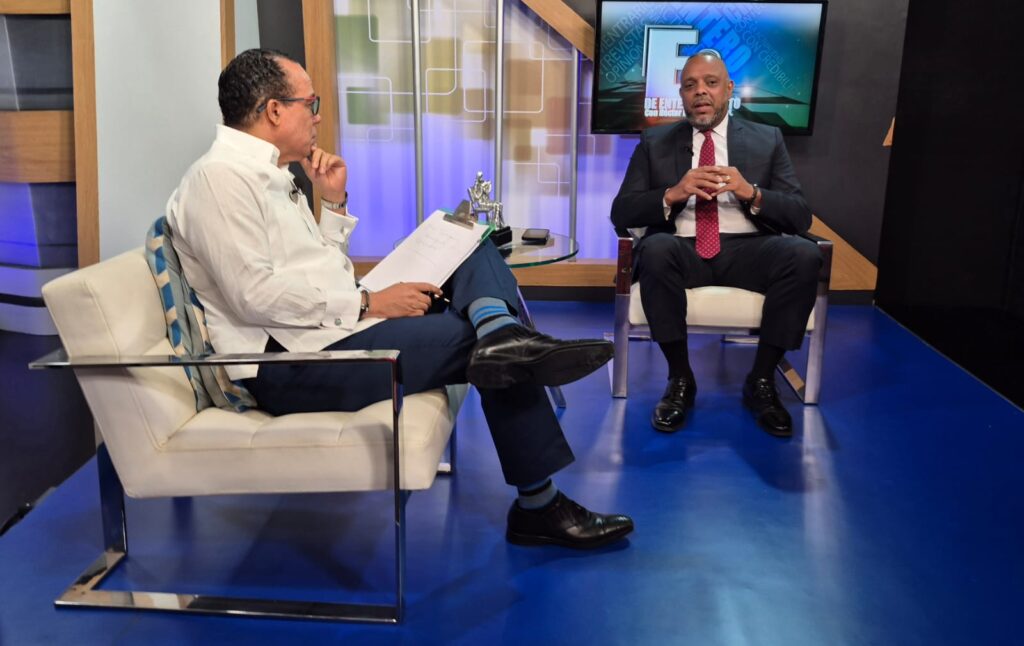 luis-henriquez:-“prm-desacredito-sistema-politico;-fue-mito-eran-mas-moral-que-pld;-dio-un-desastre”