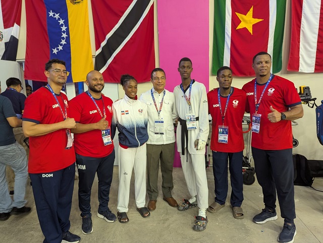 taekwondo-rd-conquista-un-oro-y-dos-medallas-de-bronce