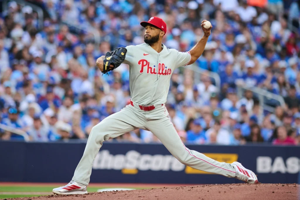 cristopher-sanchez-domina-a-los-yankees-y-alcanza-su-victoria-13