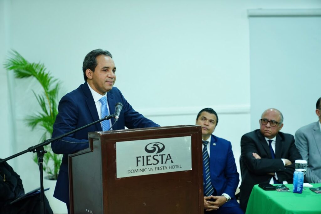 fuerza-del-pueblo-advierte-que-el-gobierno-ha-generado-una-crisis-de-confianza-e-incertidumbre-juridica-en-el-pais