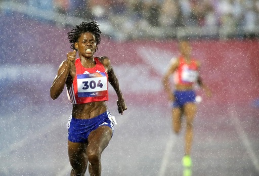 atletismo-rd:-paulino-y-moronta-reinan-bajo-la-lluvia