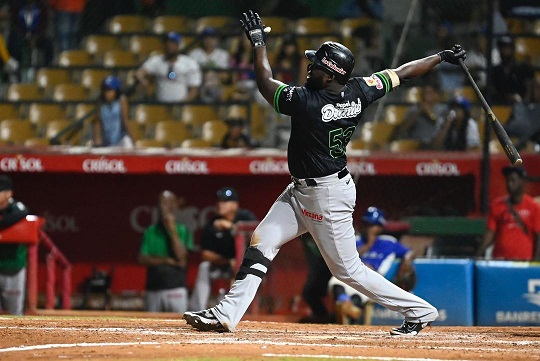 estrellas-readquieren-a-sandber-pimentel-desde-los-toros