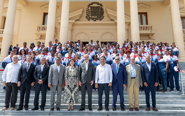 presidente-abinader-anuncia-incorporacion-de-medallistas-de-santo-domingo-2026-al-parni-y-aumento-de-incentivos-a-partir-de-2027