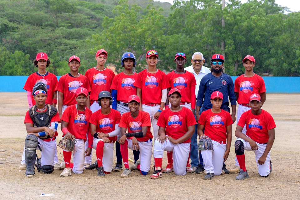 puppy-academy-gano-la-categoria-13-14-de-la-liga-chino-suazo-de-la-alcaldia-de-santiago