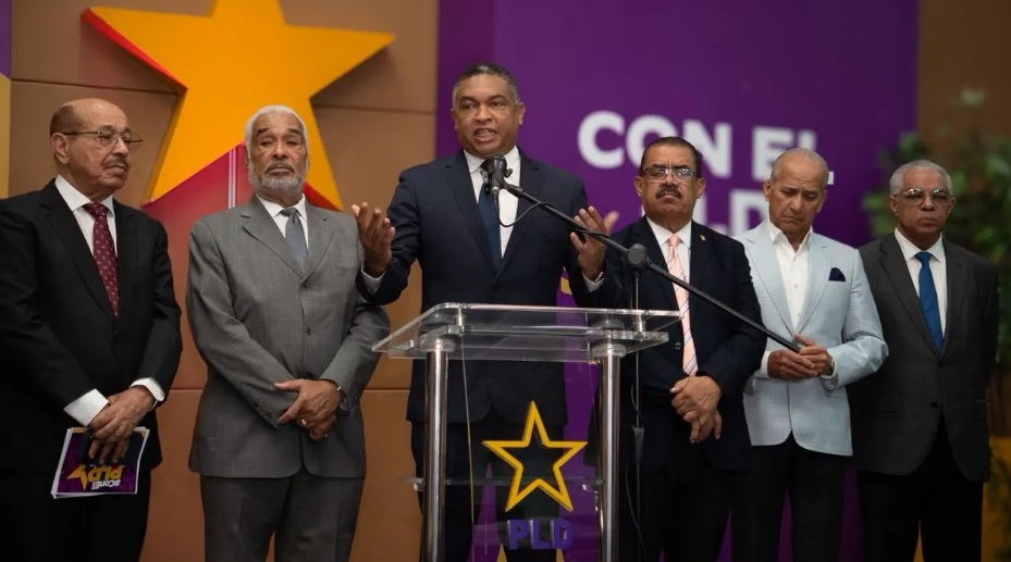 yvan-lorenzo-afirma-el-cancer-del-gobierno-del-prm-no-se-combate-con-cambios