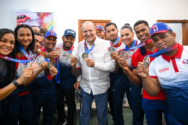 alcalde-ulises-rodriguez-entregara-incentivos-a-los-medallistas-de-santiago 