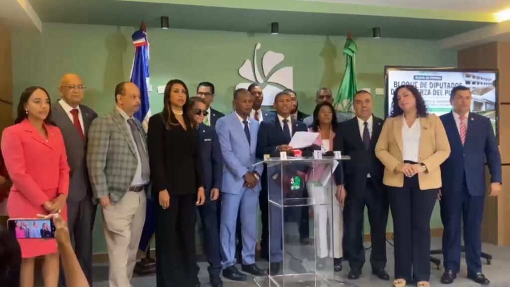 diputados-de-la-fp-someten-resolucion-para-interpelar-al-ministro-de-educacion-ante-deterioro-del-sistema-educativo-a-pocos-dias-del-inicio-del-ano-escolar-2026-2027