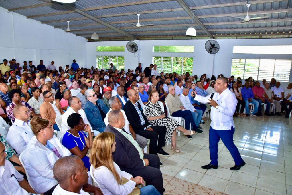 ramon-raposo-destaca-logros-de-su-segundo-ano-como-diputado-por-sdn