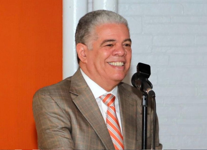 amarante:-avancemos-deposita-sus-estatutos,-declaracion-de-principios,-declaraciones-juradas,-logo-y-bandera-por-ante-la-jce