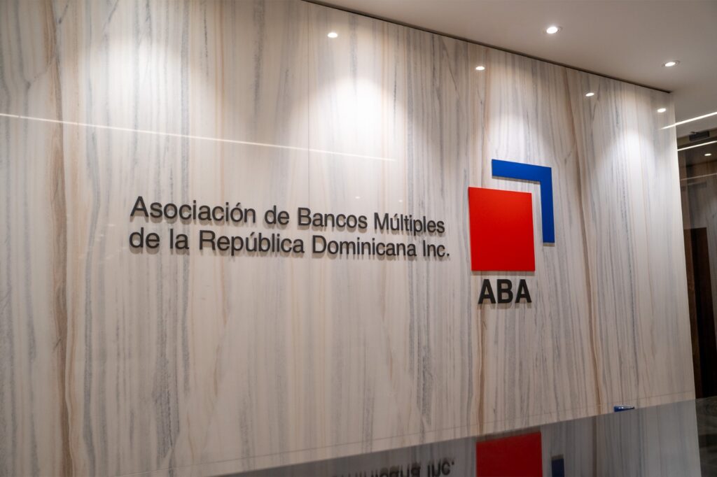 aba-revela-que-el-ahorro-financiero-crecio-240%-en-11-anos,-con-cambios-importantes-en-su-composicion