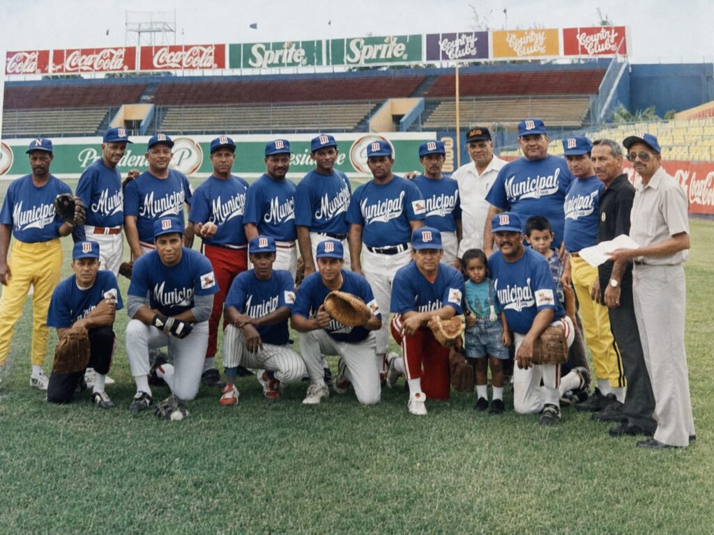urgando-en-el-pasado-del-beisbol-santiagues.-dime-si-los-conoce
