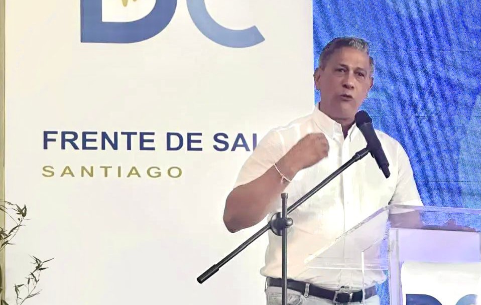 robinson-diaz-destaca-respaldo-del-sector-salud-de-santiago-a-david-collado-rumbo-al-2028