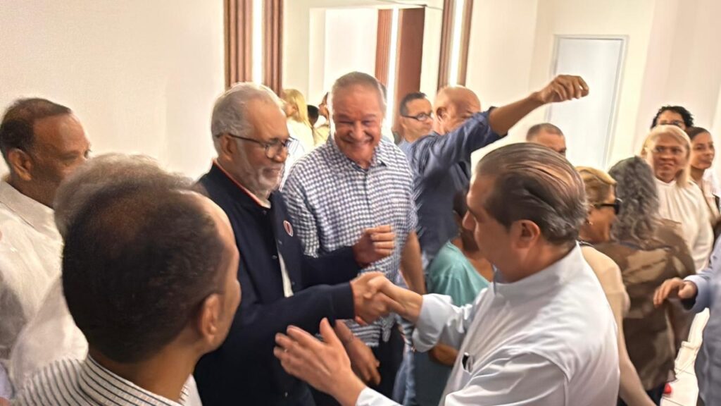 simon-lizardo-dice-francisco-javier-levanto-al-pld-del-marasmo-en-que-cayo-tras-comicios-2024