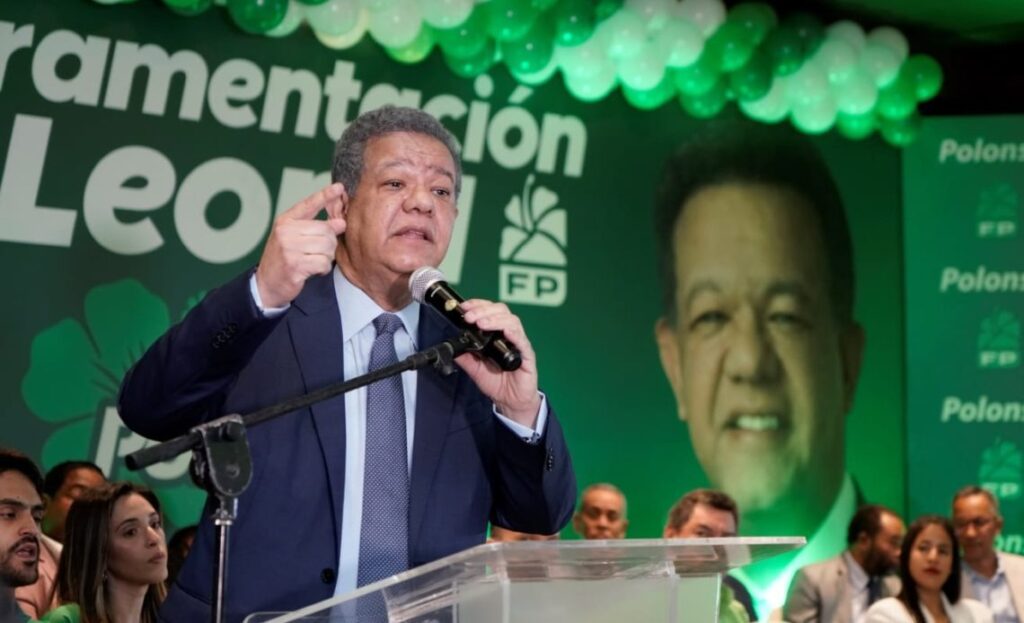 leonel-llama-a-fortalecer-la-fuerza-del-pueblo-con-capacitacion-permanente-y-formacion-politica
