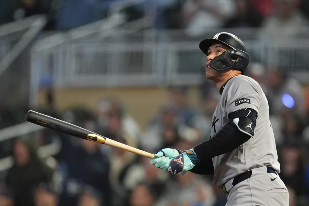 yankees-aseguran-postemporada; machado,-tatis-y-judge-la-sacaron-padre-con-8-corridos.