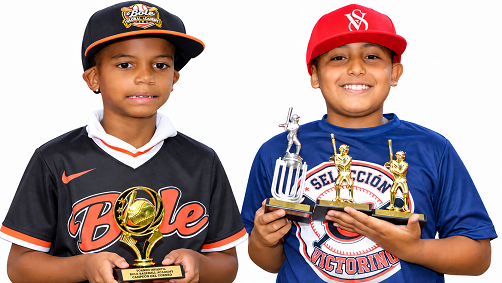 alcaldia-premia-lideres-liga-chino-suazo.-emociones-a-granel-entre-los-ninos-ganadores-de-premios